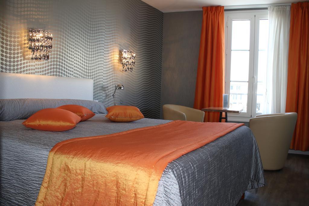 Les Colonnes Hotel Saint-Martin-de-Re Room photo